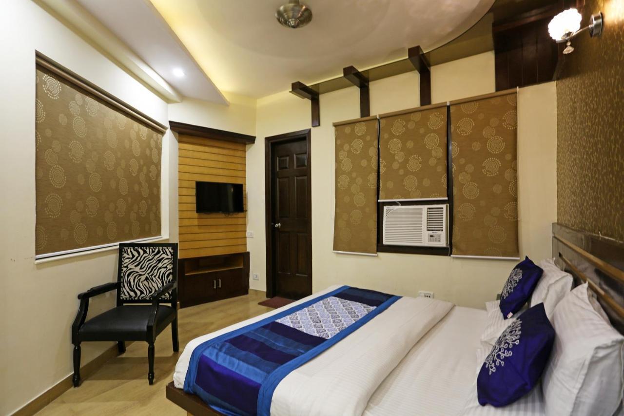 Oyo Hotel Asko International Near Gurudwara Shri Bangla Sahib New Delhi Exterior photo