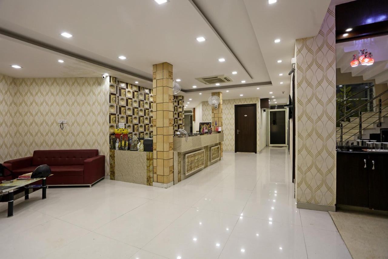Oyo Hotel Asko International Near Gurudwara Shri Bangla Sahib New Delhi Exterior photo
